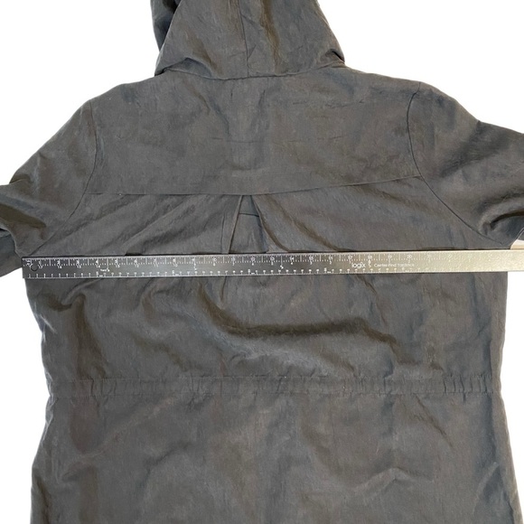 Sky Plus Women’s 2X Jacket Black Full Zip Hooded Roll Tab Sleeves Gold Detailing - Picture 10 of 14